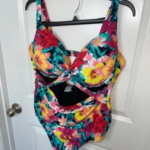 One piece plus size bathing suit